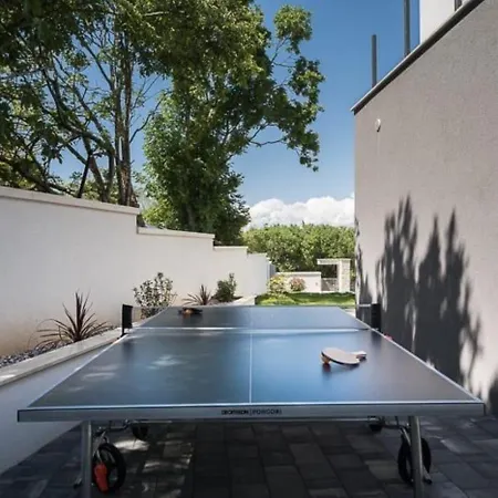 Villa Nalani In For 6 People With Private Pool & Sauna