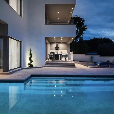 Nalani In For 6 People With Private Pool & Sauna Villa Rakalj